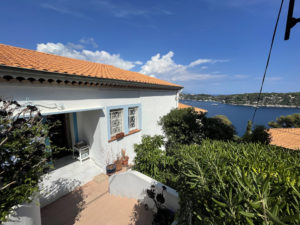 RARE A LA VENTE, NICE/BAS MONT-BORON Villa avec vue mer panoramique.